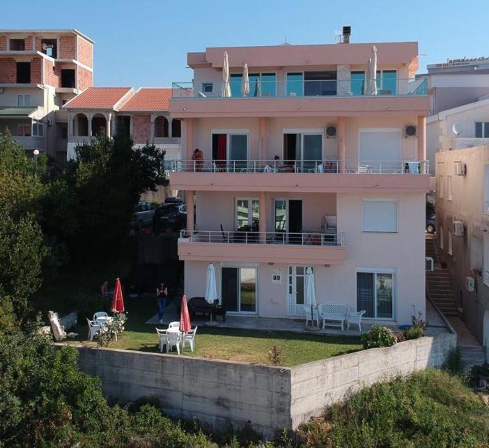 Hotel Casa Hena à Ulcinj Extérieur photo