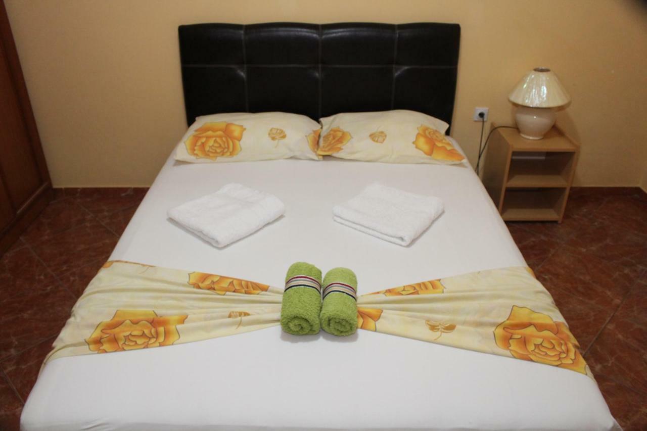 Hotel Casa Hena à Ulcinj Extérieur photo