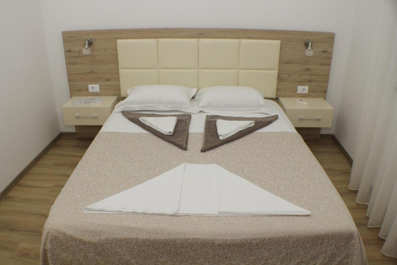 Hotel Casa Hena à Ulcinj Extérieur photo